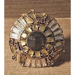 Betsey Johnson Cocktail Ring Gold Tone Rhinestone Statement Solid Size 7